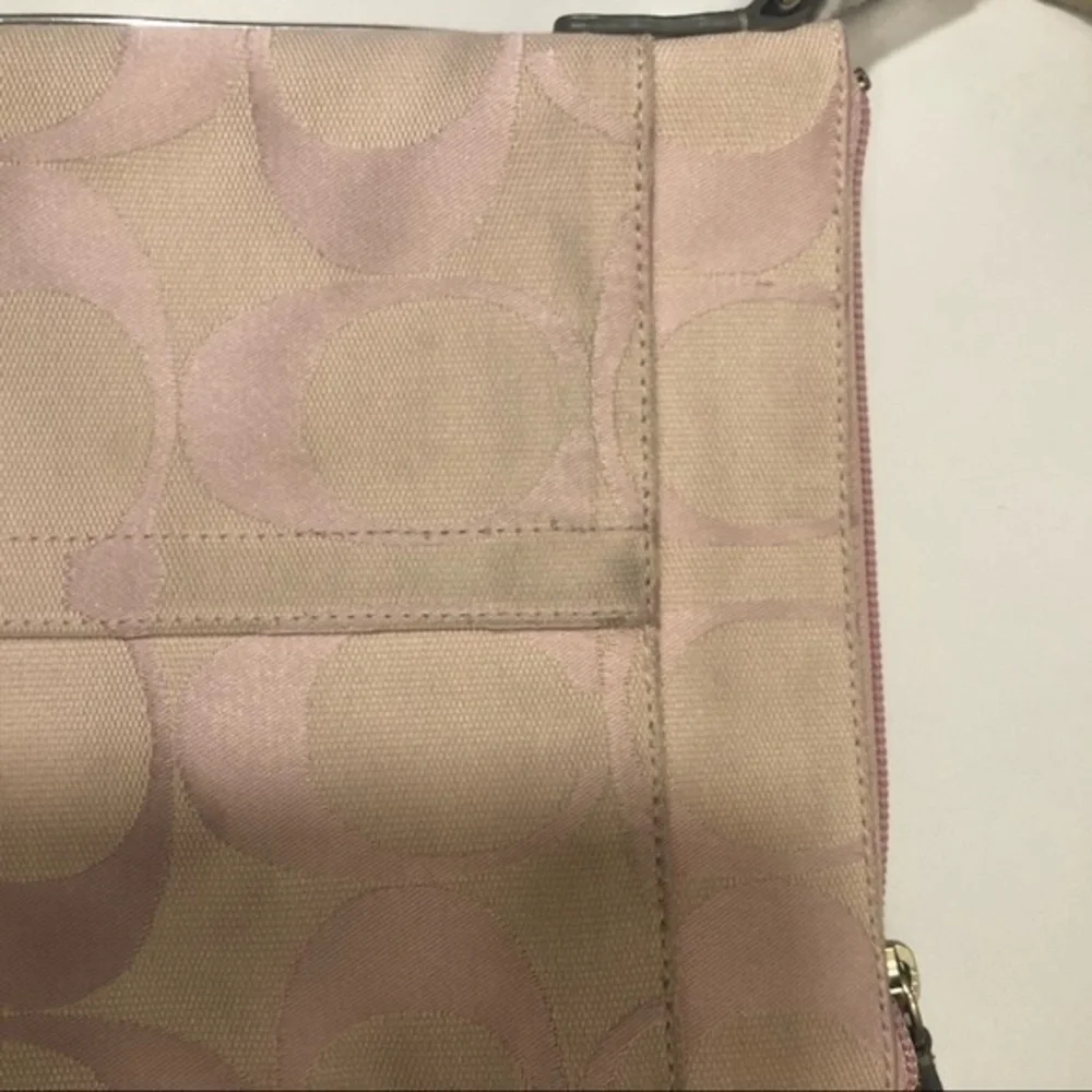 Coach 42246 vintage y2k pink signature swingpack crossbody bag